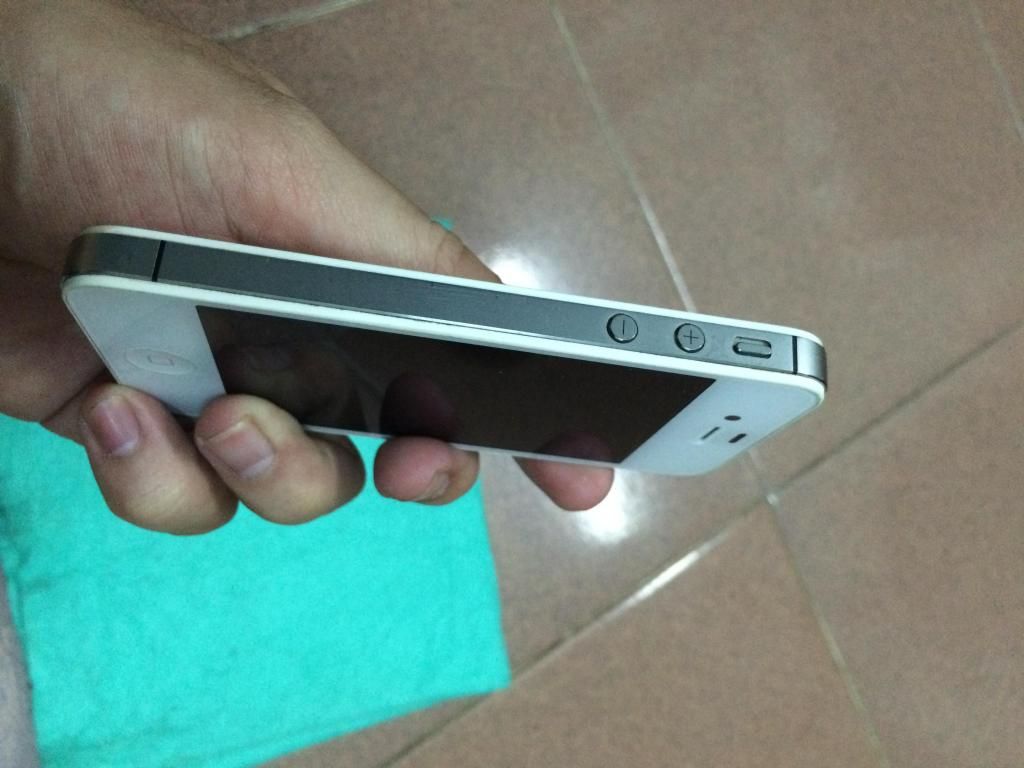 4s trắng quốc tế 16g máy đẹp 99% giá siêu tốt ra đi trong đêm 5t199. zin 100%