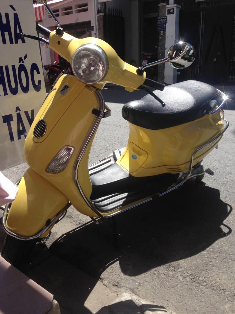 VESPA 125cc việt nam màu vàng , xe chạy ok zin do nữ chạy giá tốt 35t - 1