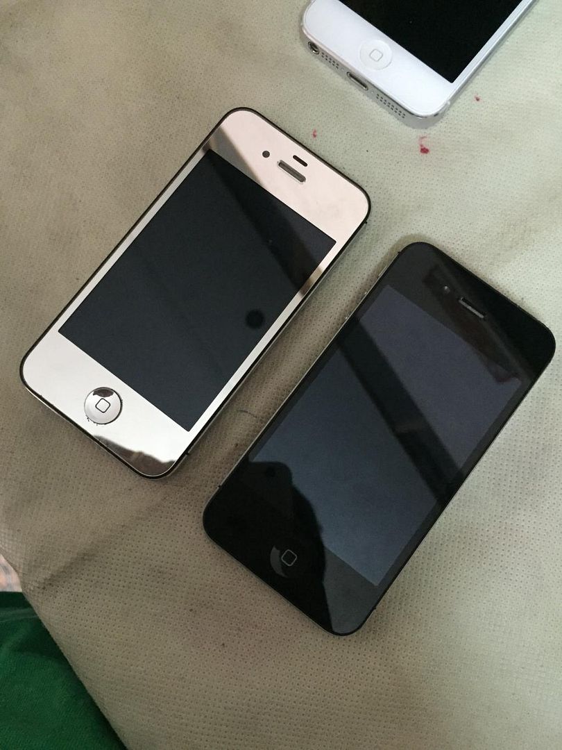 iphone 5S 64G qte = 8tr . 5S lock GOLD = 6.5tr . IP 5 trắng đen = 5.4tr .IP 4S lock 2 - 30