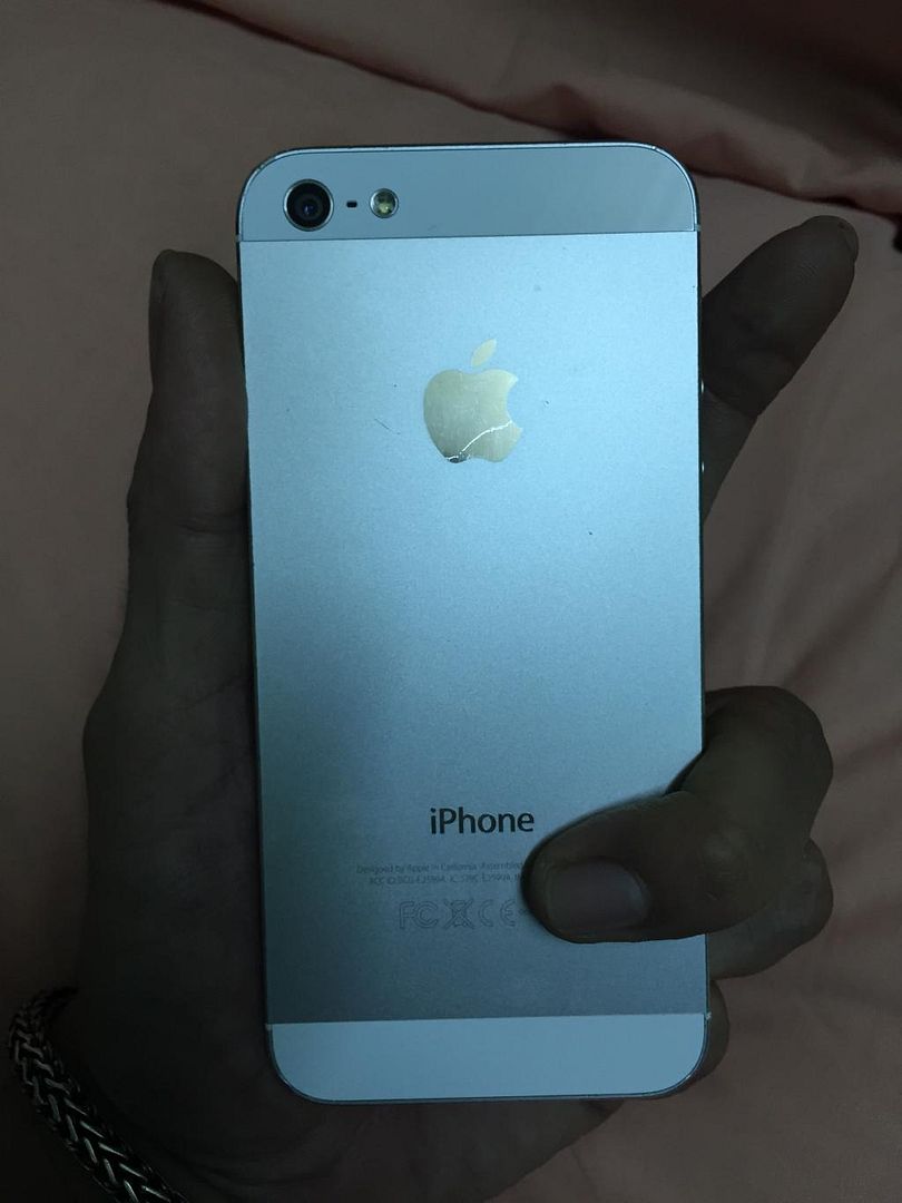 iphone 5S 64G qte = 8tr . 5S lock GOLD = 6.5tr . IP 5 trắng đen = 5.4tr .IP 4S lock 2 - 12