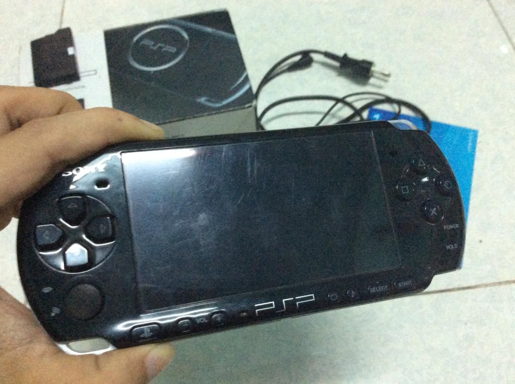 Bán nhanh máy PSP 3002 - 3