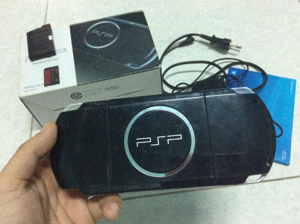 Bán nhanh máy PSP 3002 - 2